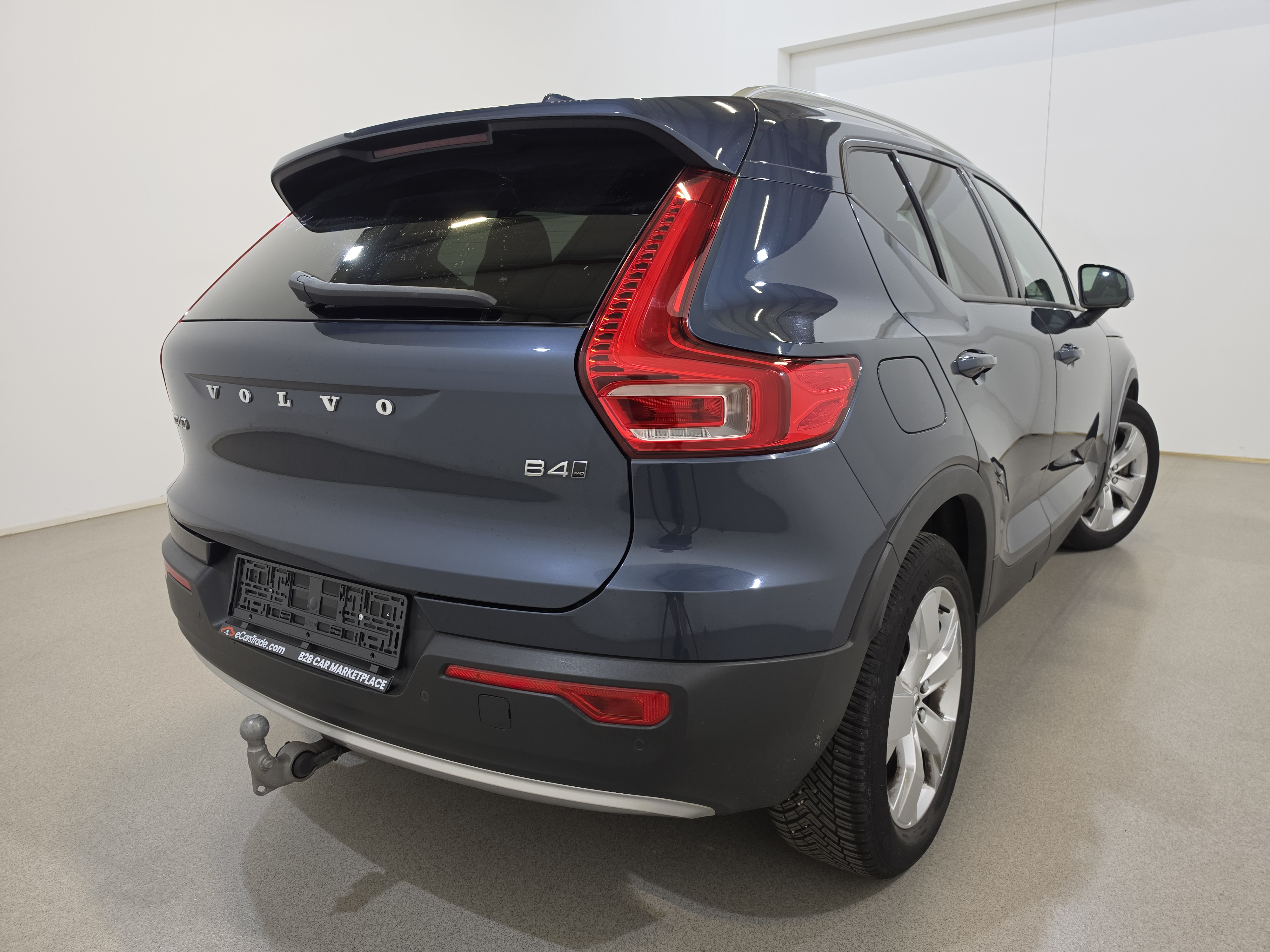 Volvo XC40 2.0 B4 AWD 4