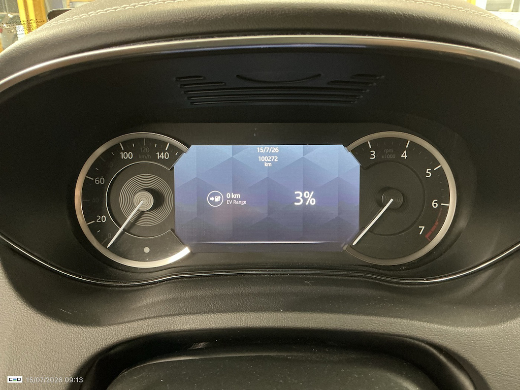 Jaguar E-Pace P300e Plug-In Hybrid R-Dynamic 11