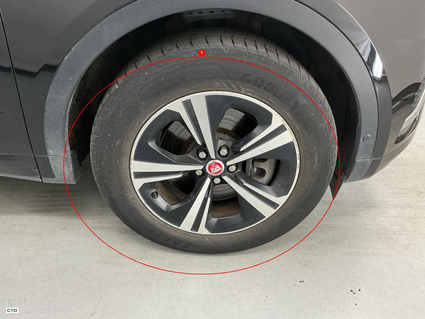 Jaguar E-Pace P300e Plug-In Hybrid R-Dynamic 18