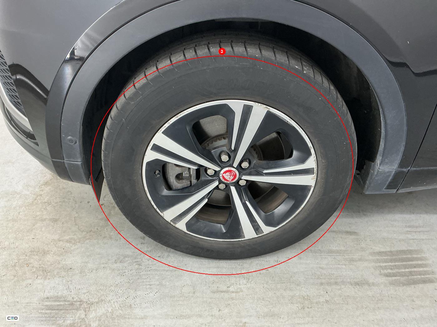 Jaguar E-Pace P300e Plug-In Hybrid R-Dynamic 19