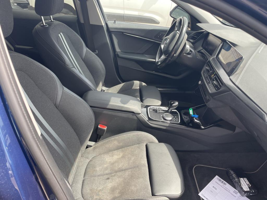 BMW 118i Sport-Line 8