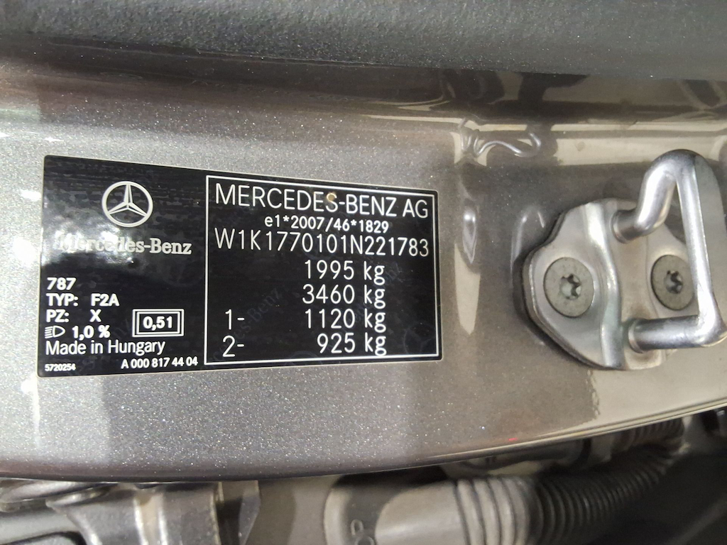 Mercedes-Benz A 180d Progressive 12