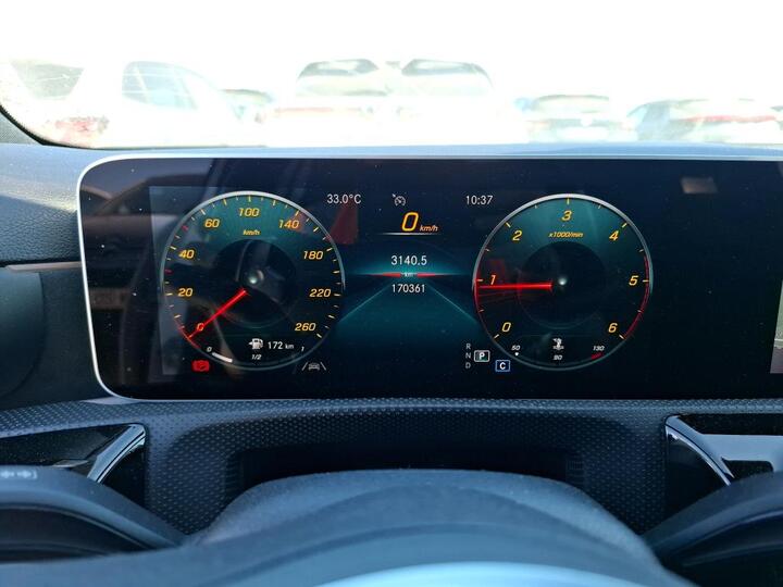 Mercedes-Benz A 180d AMG Night 13