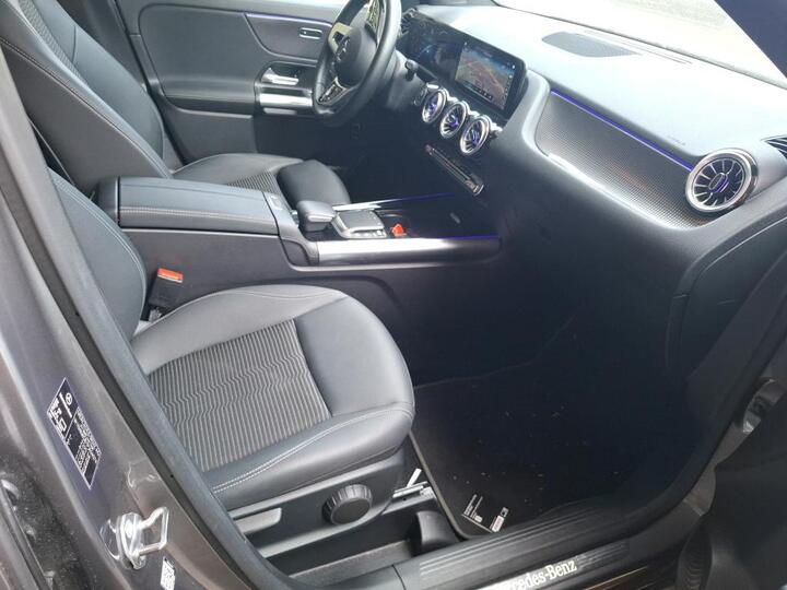 Mercedes GLA 250e Plug-In Hybrid 8