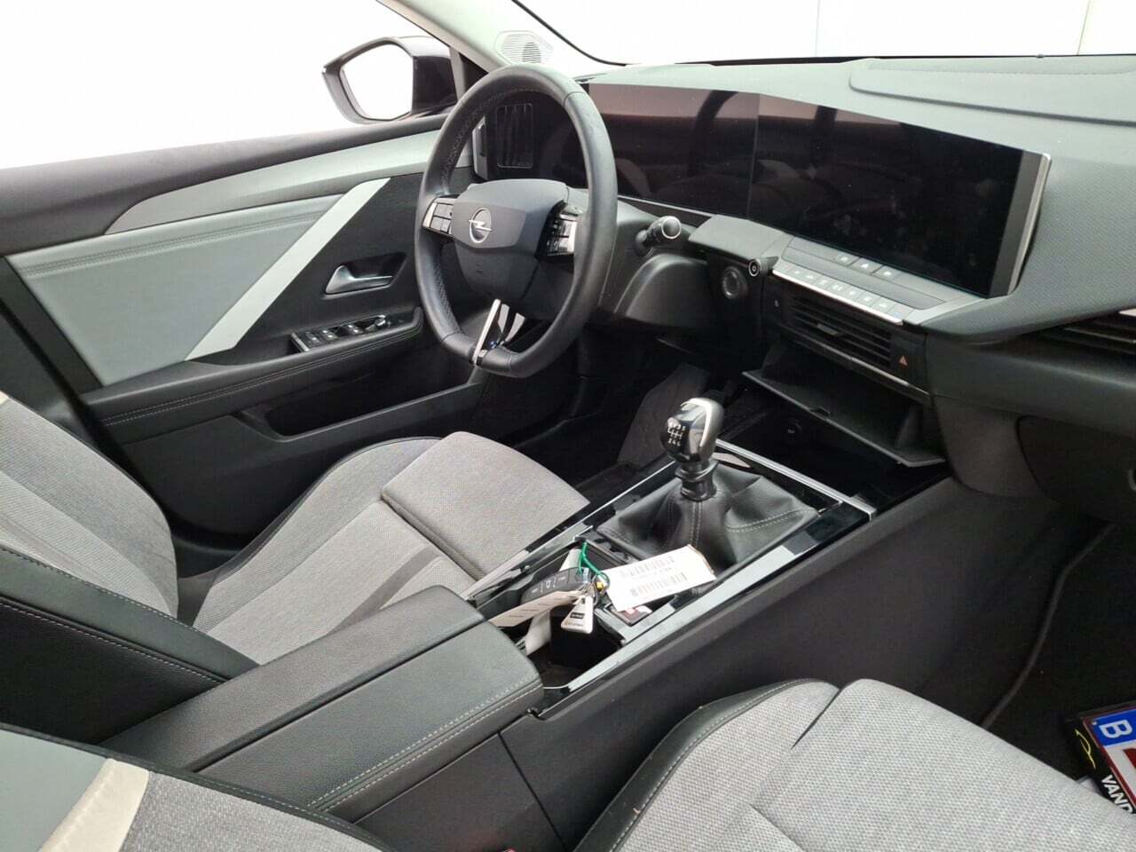 Opel Astra 1.5 Turbo D Elegance 5
