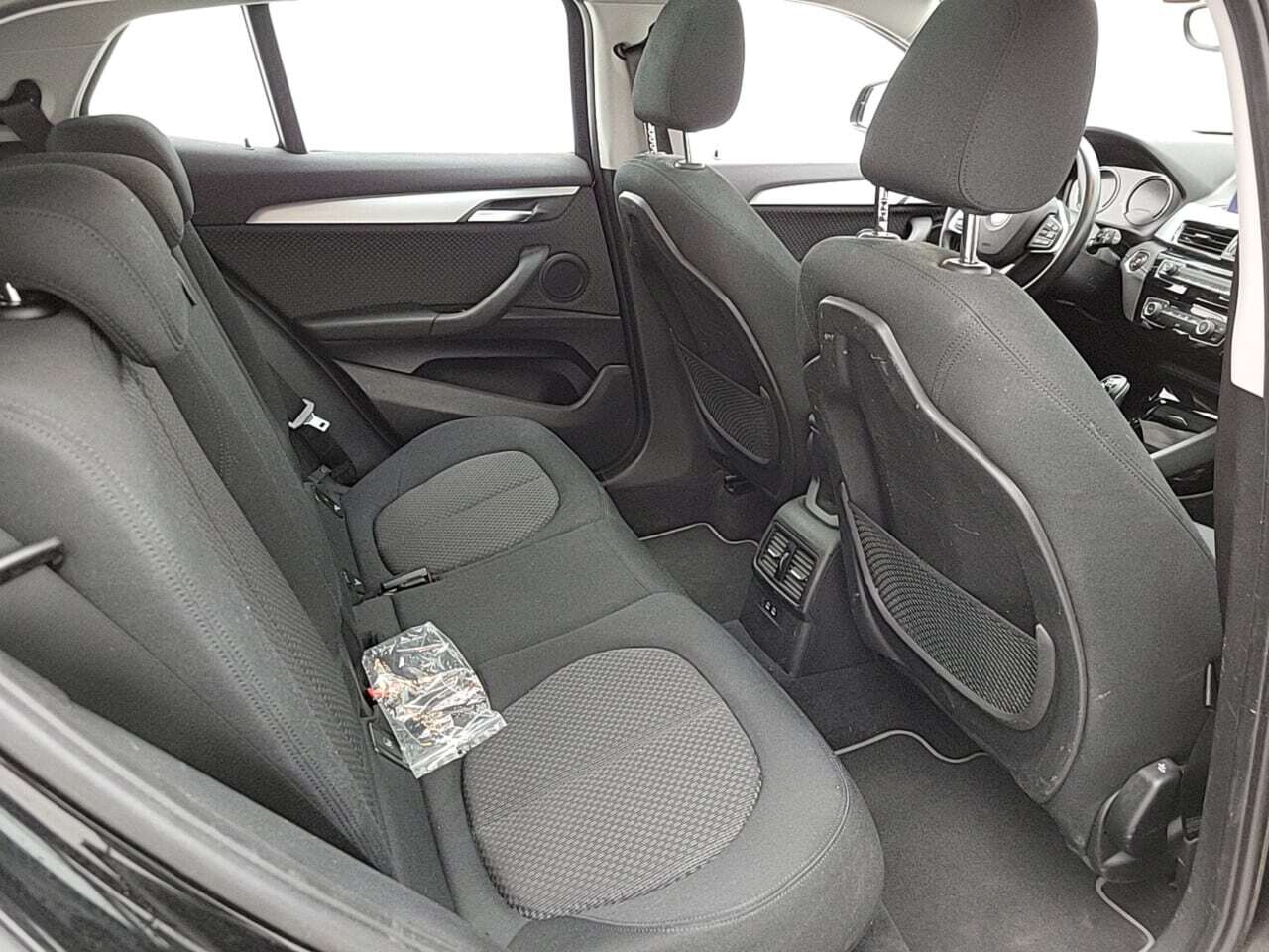 BMW X2 sDrive18d 9