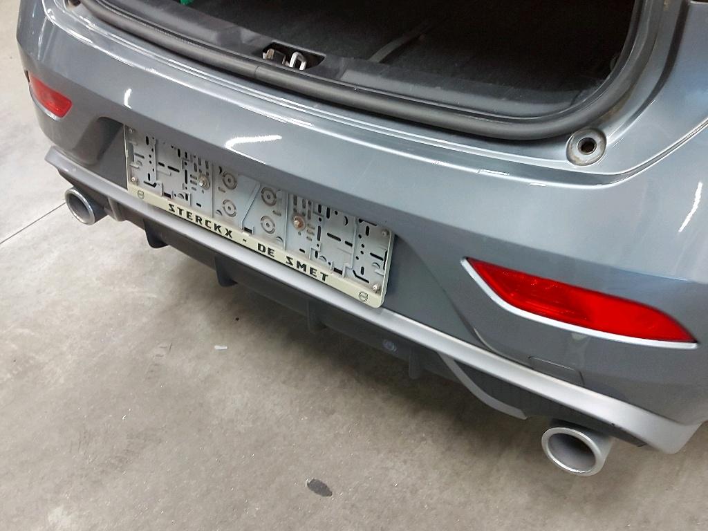 Volvo V40 2.0 T2 R-Design 19