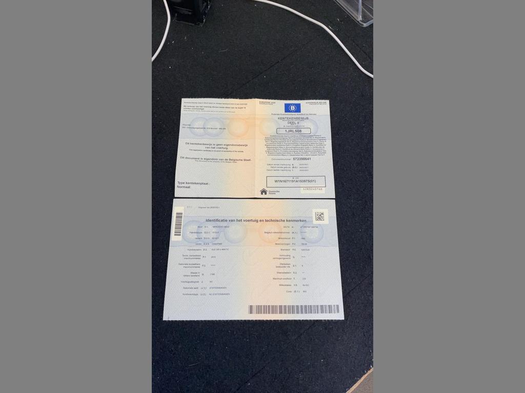 Mercedes-Benz GLE 300d 4Matic 13