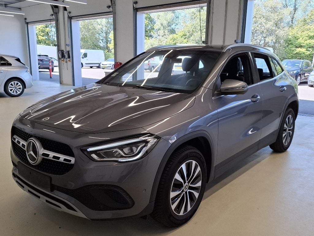 Mercedes-Benz GLA 200d
