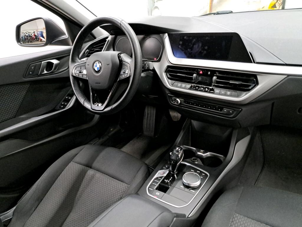 BMW 118d Aut. 3