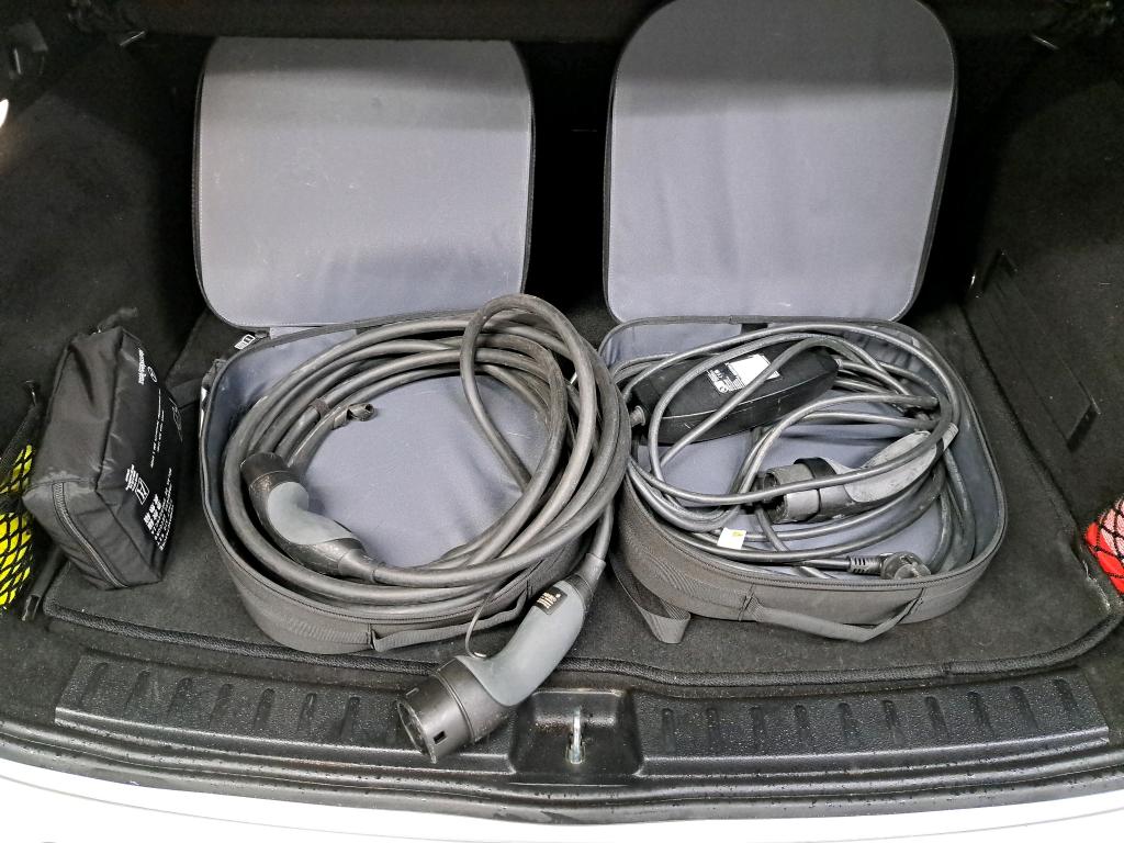 Mercedes-Benz EQA 250 8