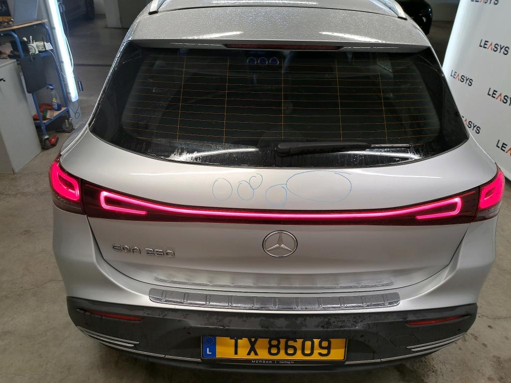 Mercedes-Benz EQA 250 15