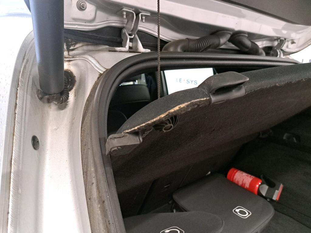 Mercedes-Benz EQA 250 28