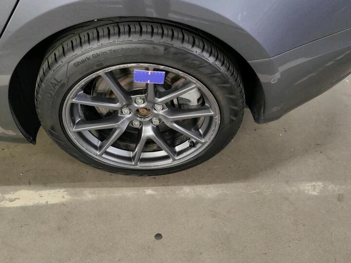 Tesla Model 3 Long Range Dual Motor AWD 34