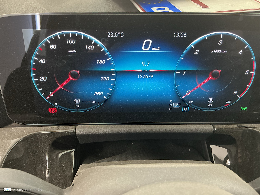 Mercedes-Benz B 180d 11