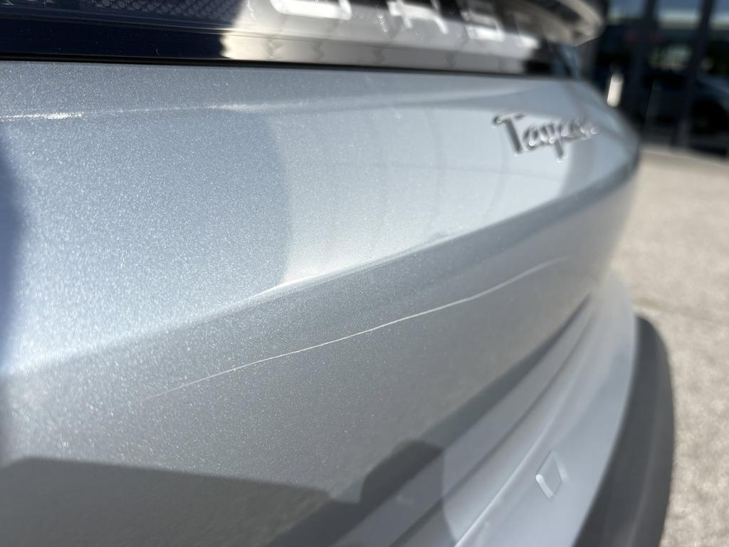 Porsche Taycan 17