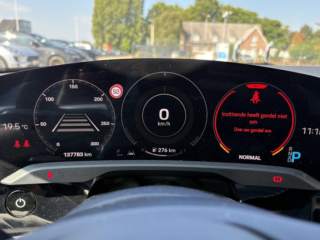 Porsche Taycan 11