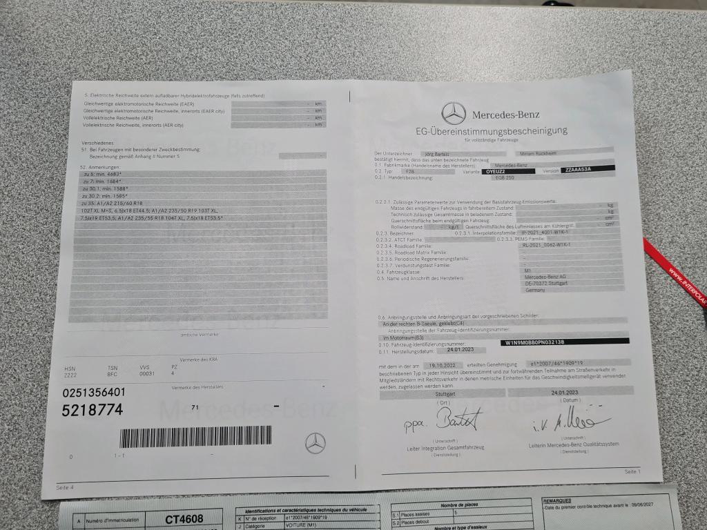 Mercedes-Benz EQB 250 11