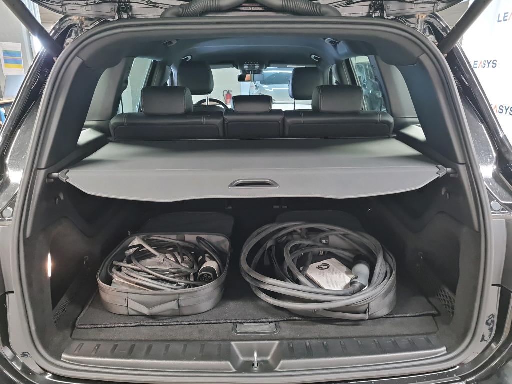Mercedes-Benz EQB 250 7