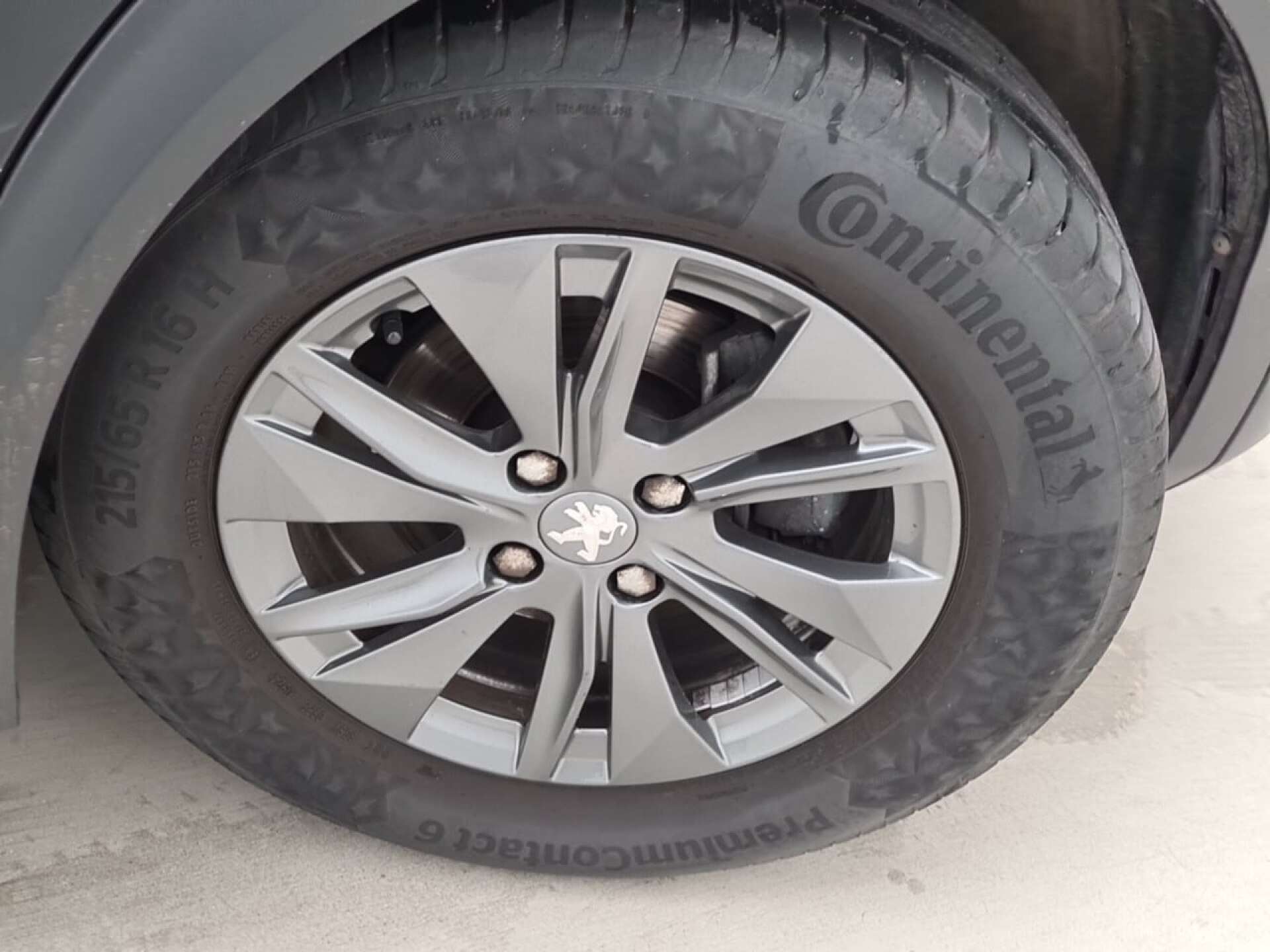 Peugeot 2008 1.5 BlueHDi Active 26