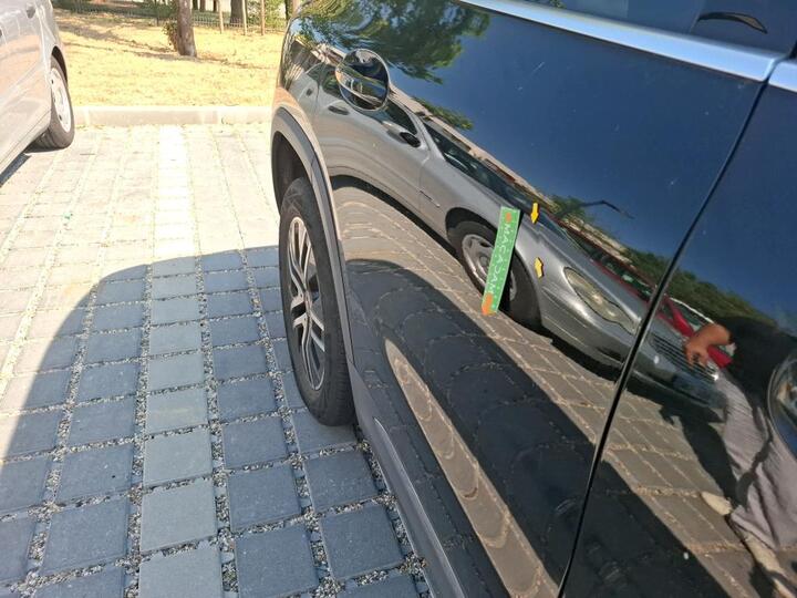 Mercedes-Benz GLA 200 d 27