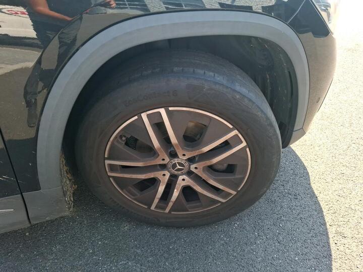 Mercedes-Benz GLA 200 d 37