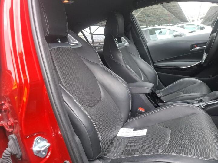 Toyota Corolla 1.8 e-CVT Hybrid Collection 7