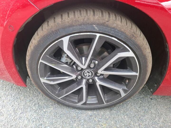 Toyota Corolla 1.8 e-CVT Hybrid Collection 38