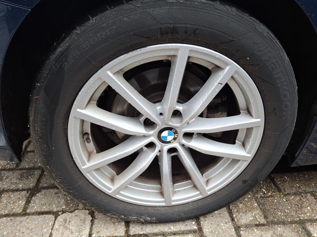 BMW 318i 37