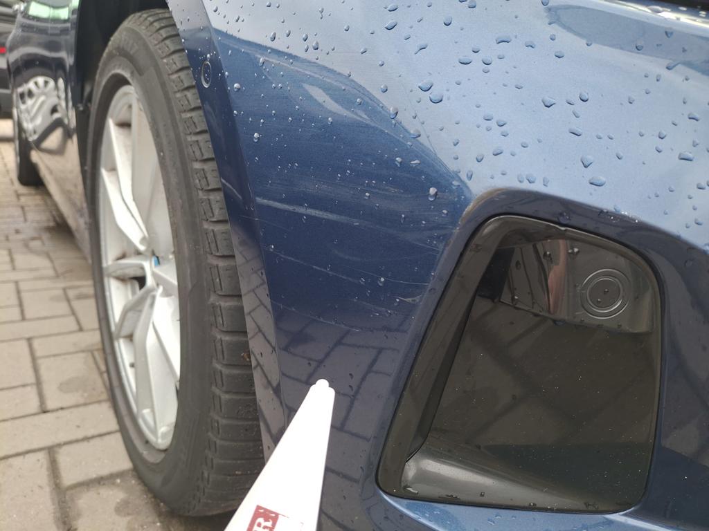 BMW 318i 18