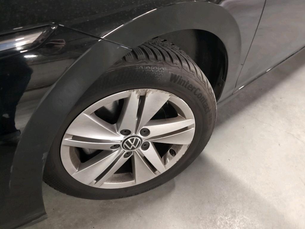 Volkswagen Golf 1.0 TSI Aut. 28