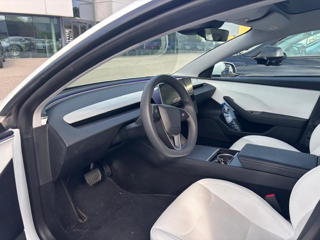 Tesla Model 3 Long Range Dual Motor AWD 8
