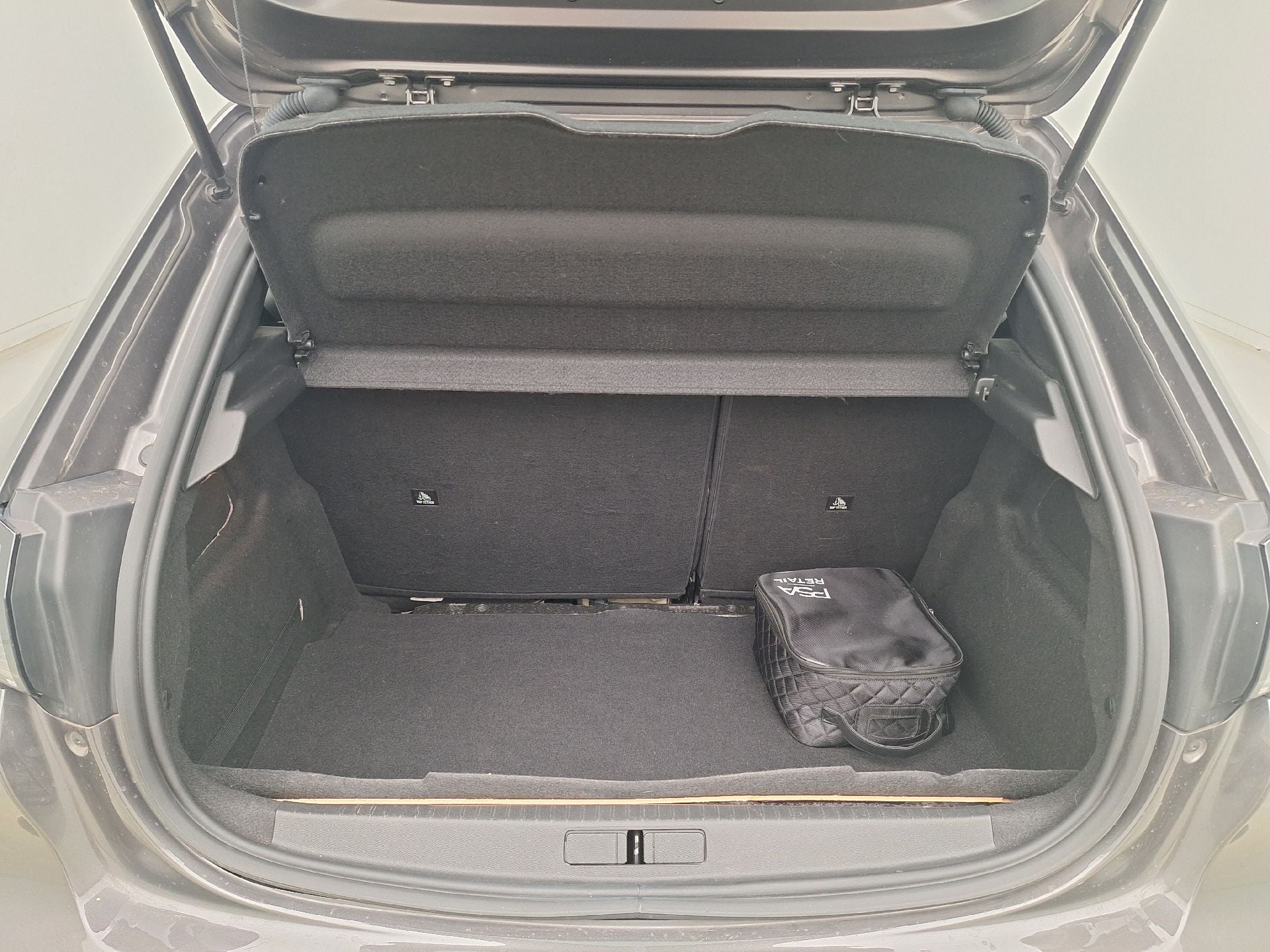 Peugeot 208 1.5 BlueHDi Allure 9
