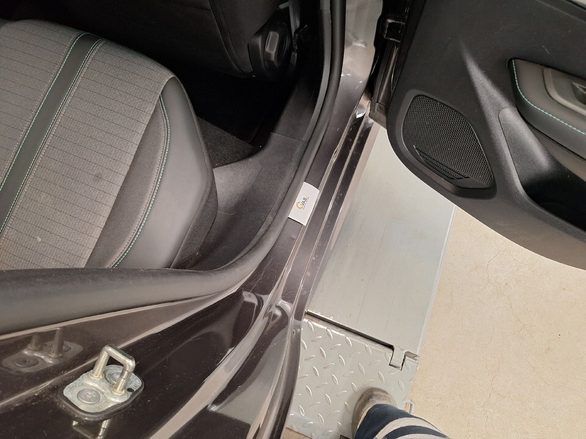 Peugeot 208 1.5 BlueHDi Allure 24