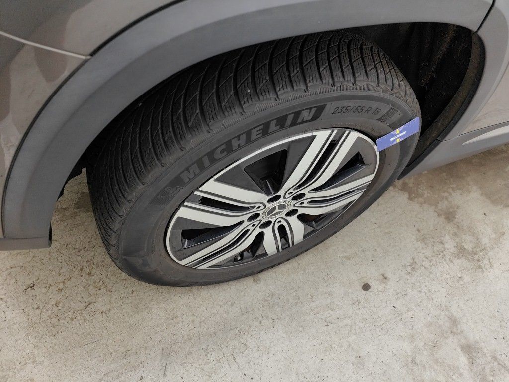 Mercedes EQA 250 35