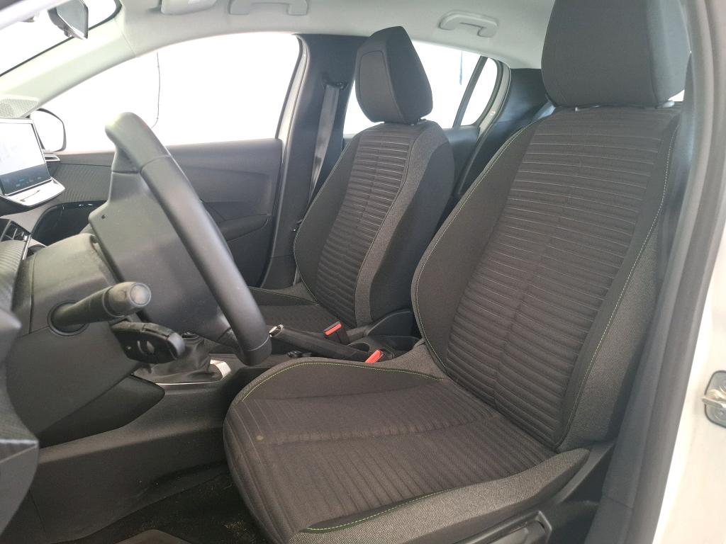 Peugeot 208 1.2 PureTech 100 5