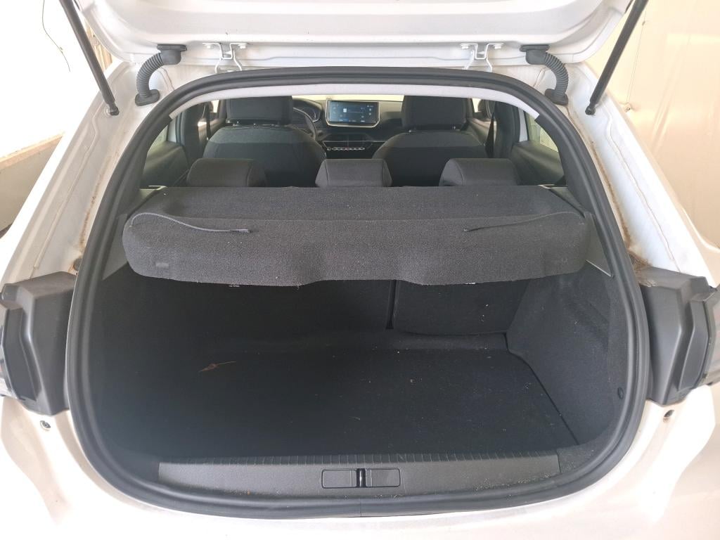 Peugeot 208 1.2 PureTech 100 9