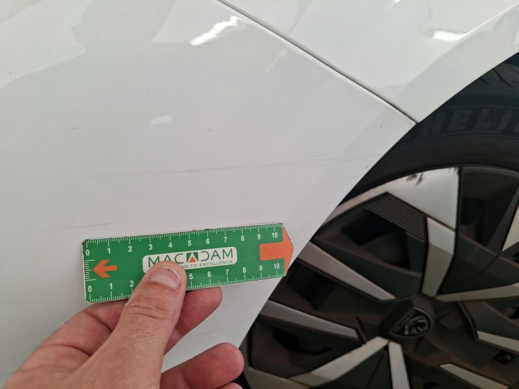 Peugeot 208 1.2 PureTech 100 14