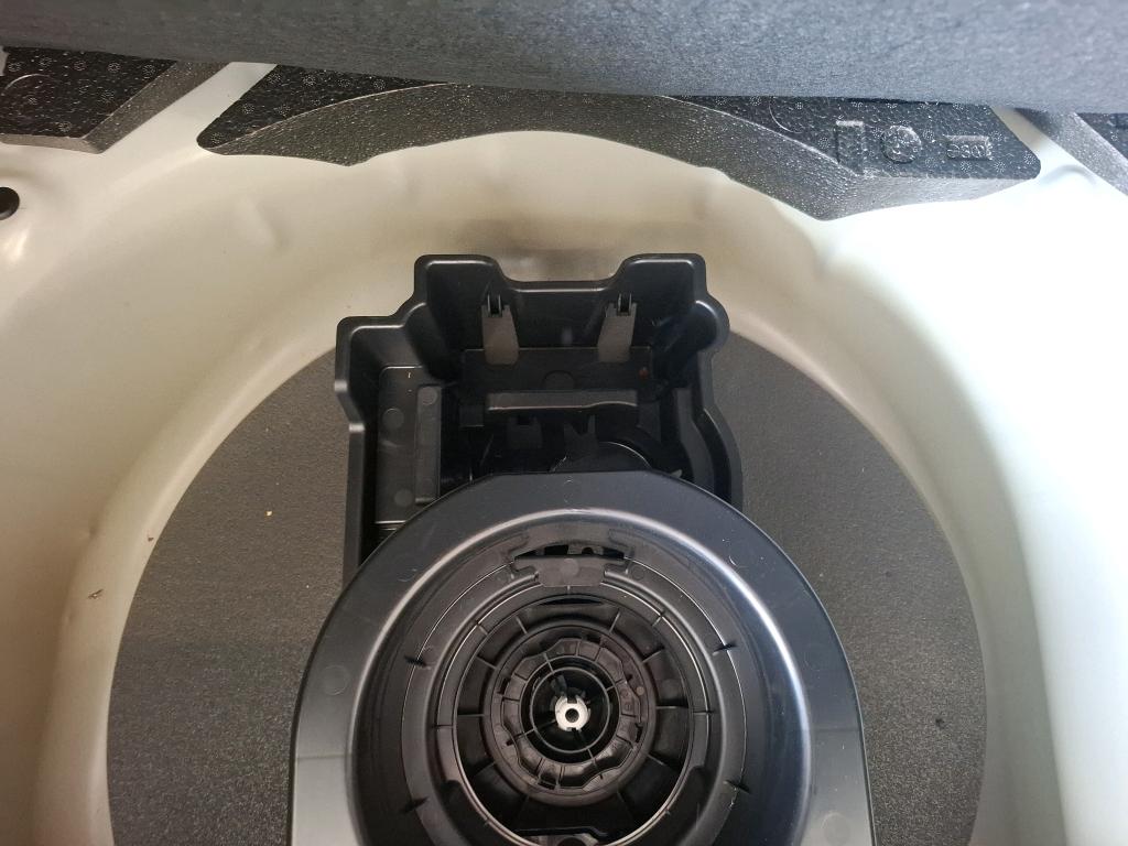 Peugeot 208 1.2 PureTech 100 10