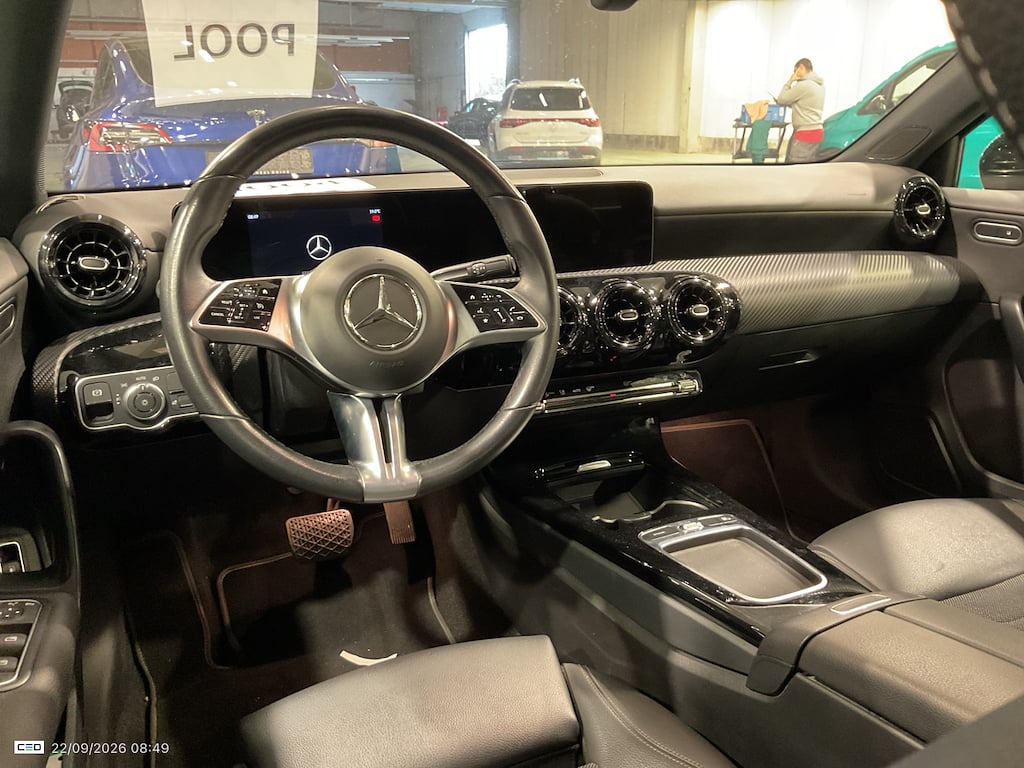 Mercedes-Benz A 250e Plug-In Hybrid 6