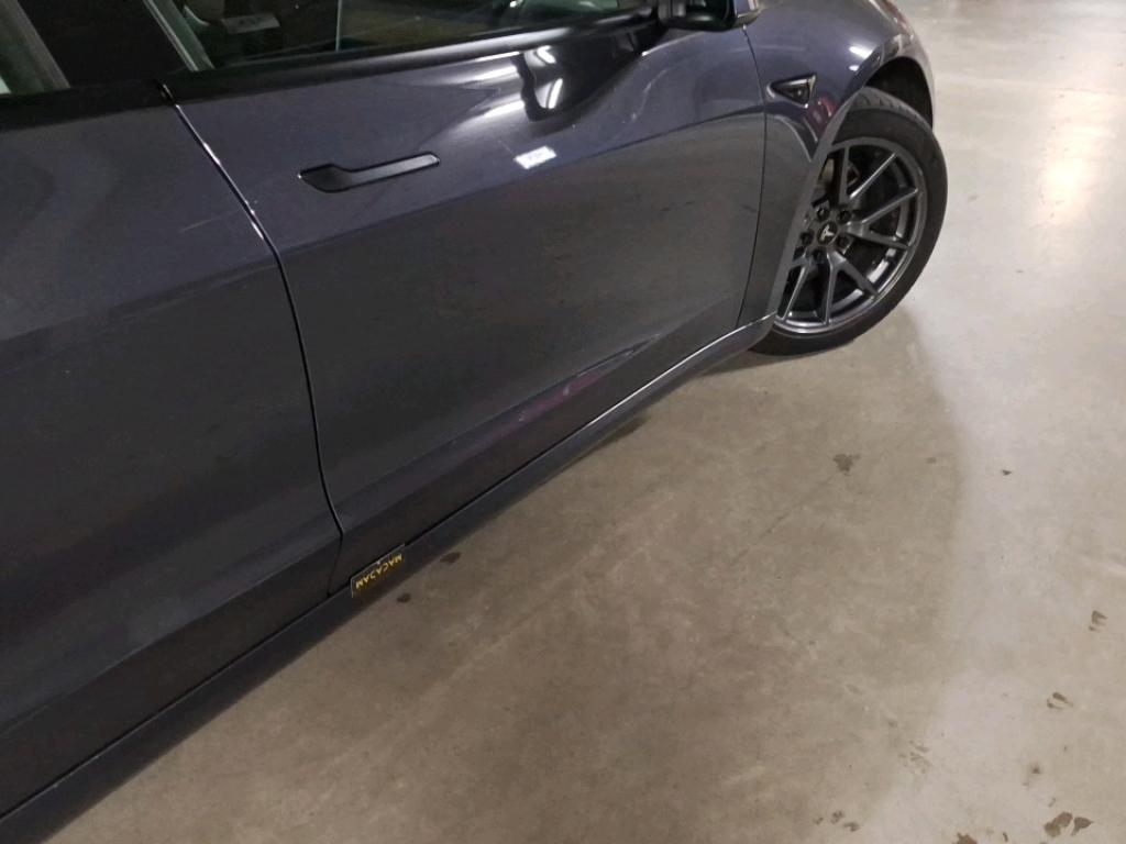 Tesla Model 3 Long Range Dual Motor AWD 39