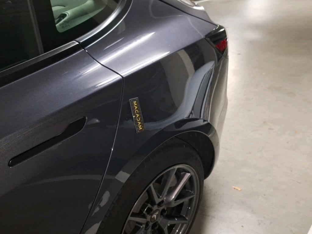 Tesla Model 3 Long Range Dual Motor AWD 27