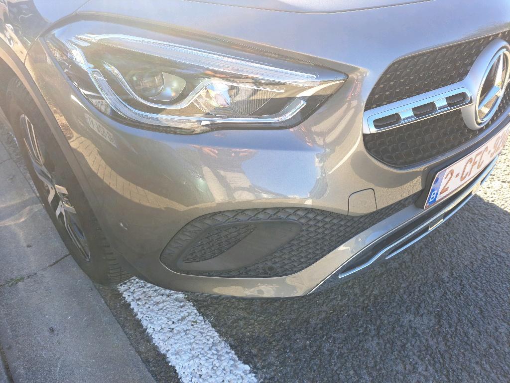 Mercedes-Benz GLA 250e Plug-In Hybrid 29