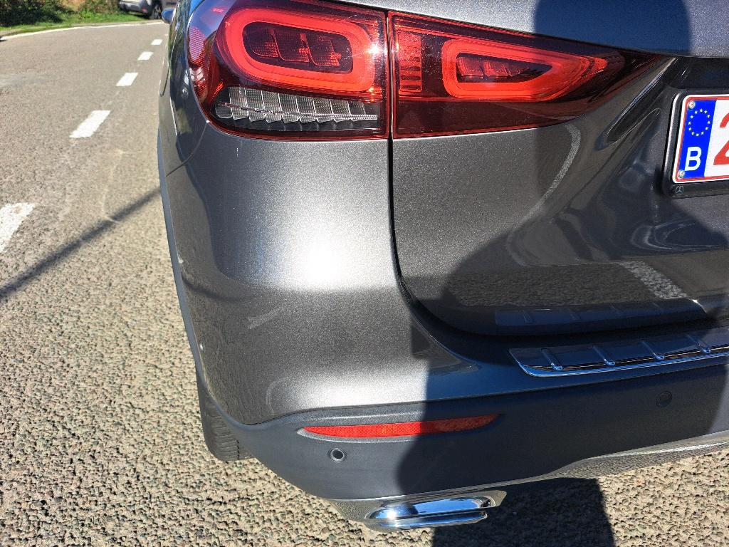 Mercedes-Benz GLA 250e Plug-In Hybrid 13