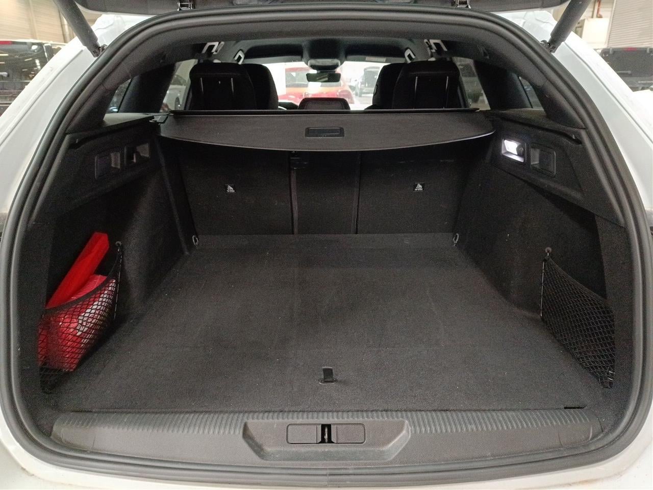 Peugeot 308 1.5 BlueHDi GT-Line 8
