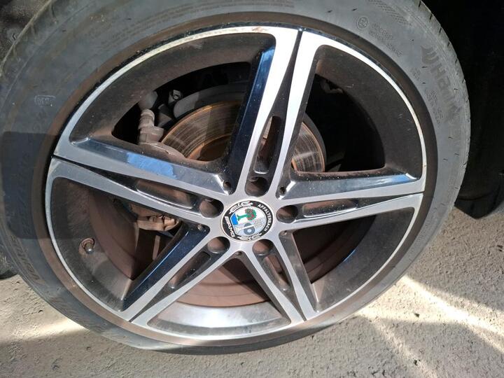 Mercedes-Benz A 180 d Progressive 7G-DCT 17