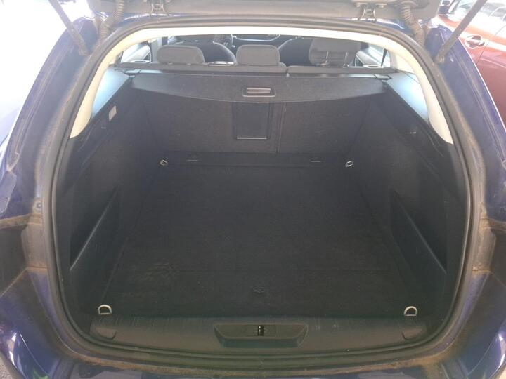 Peugeot 308 SW 1.5 BlueHDi Active Business EAT8 9