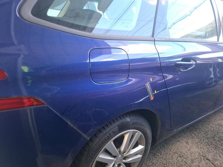 Peugeot 308 SW 1.5 BlueHDi Active Business EAT8 26