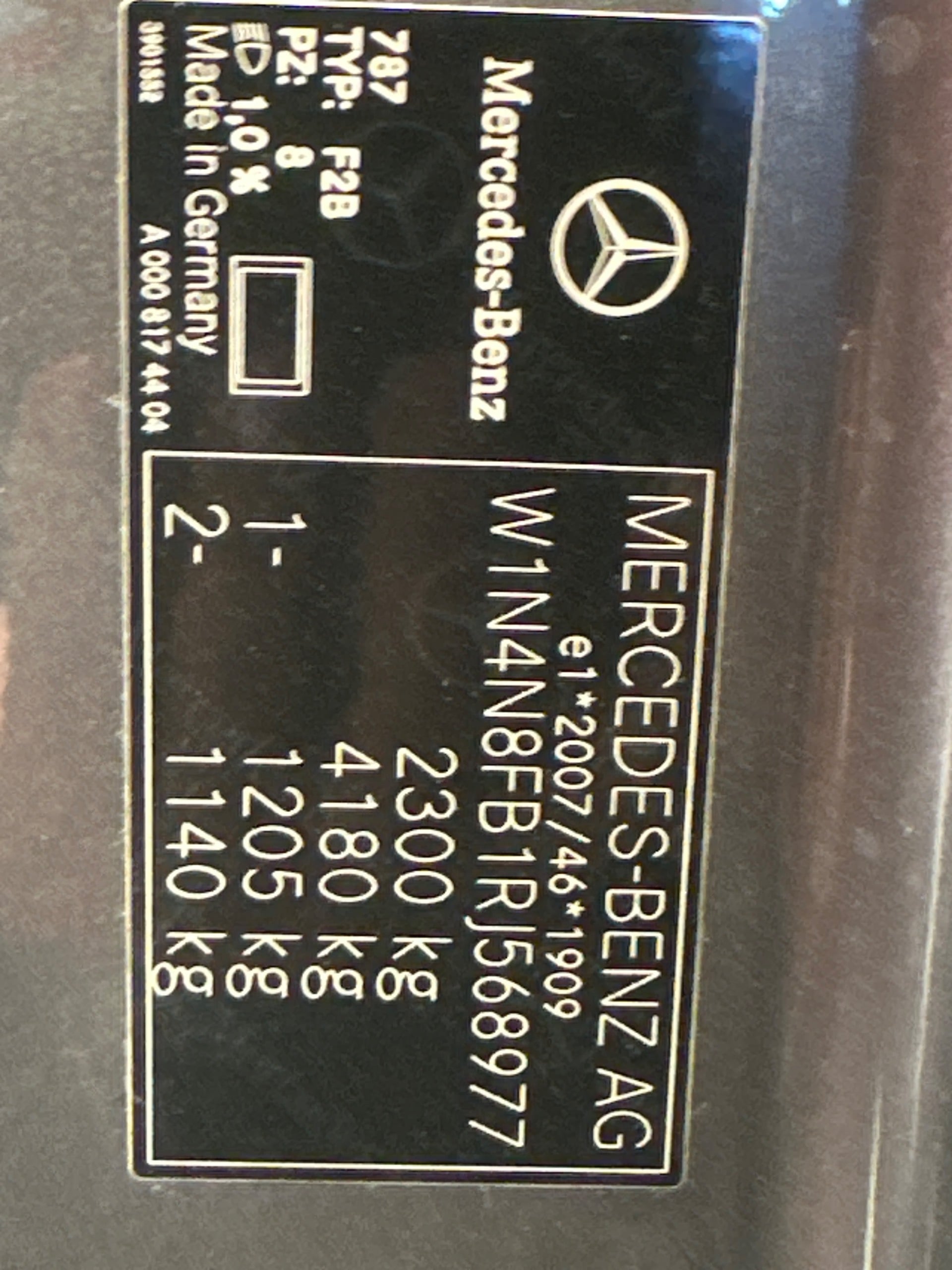 Mercedes-Benz GLA 250 e Progressive Plug-in Hybrid 11