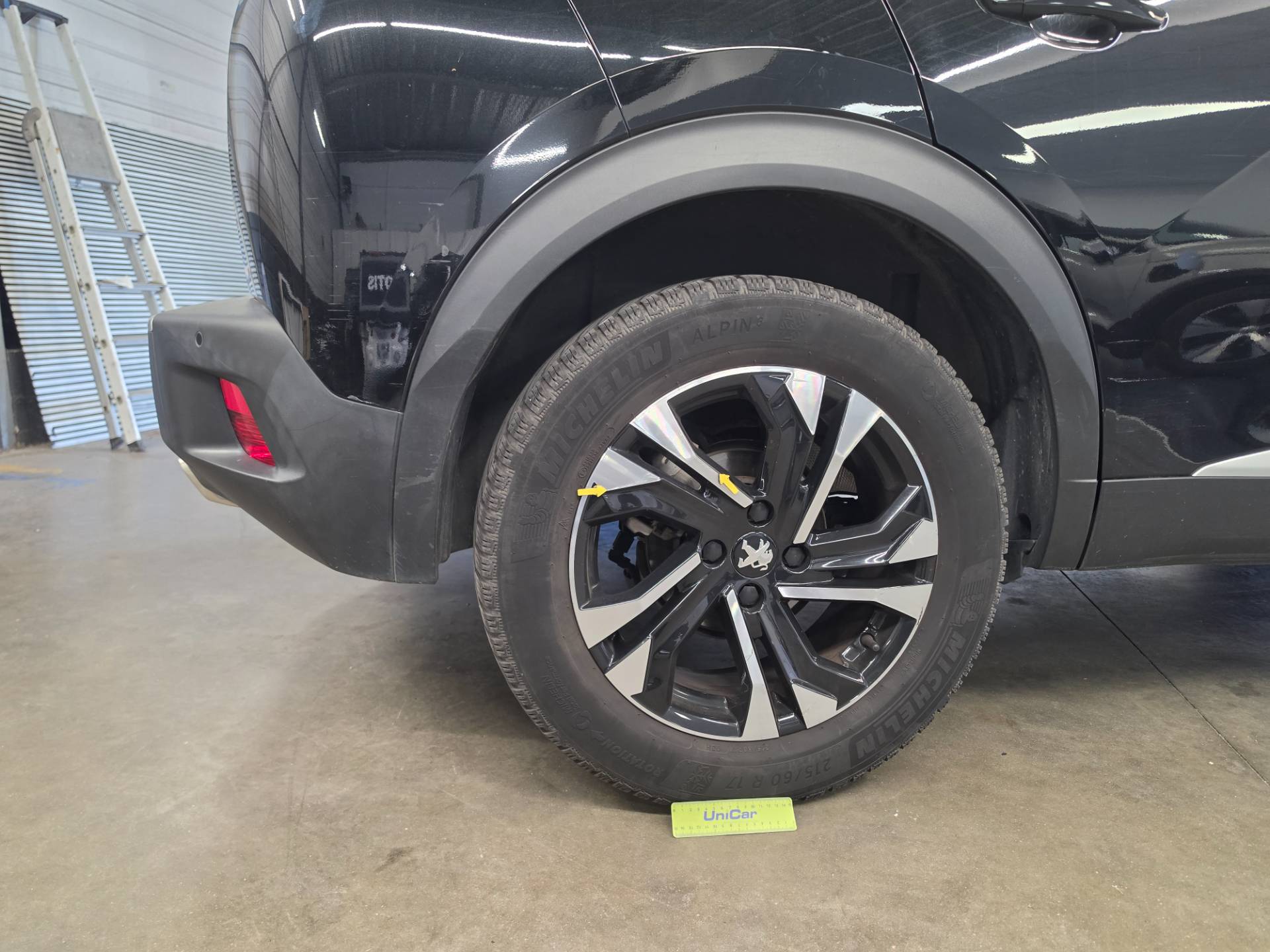 Peugeot 2008 1.2 PureTech 130 Roadtrip EAT8 38